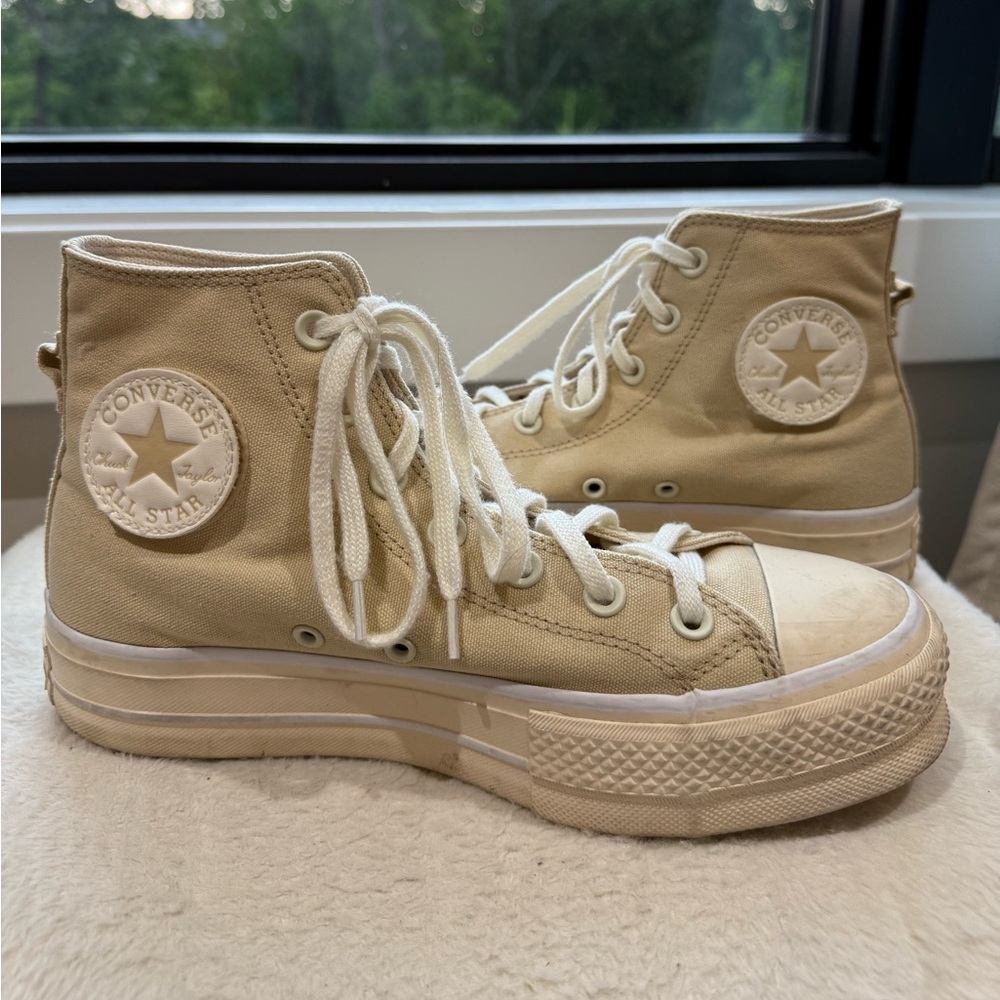 Converse Chuck Taylor All Star Lift Oat Milk High Top Platform Shoes Size 8
